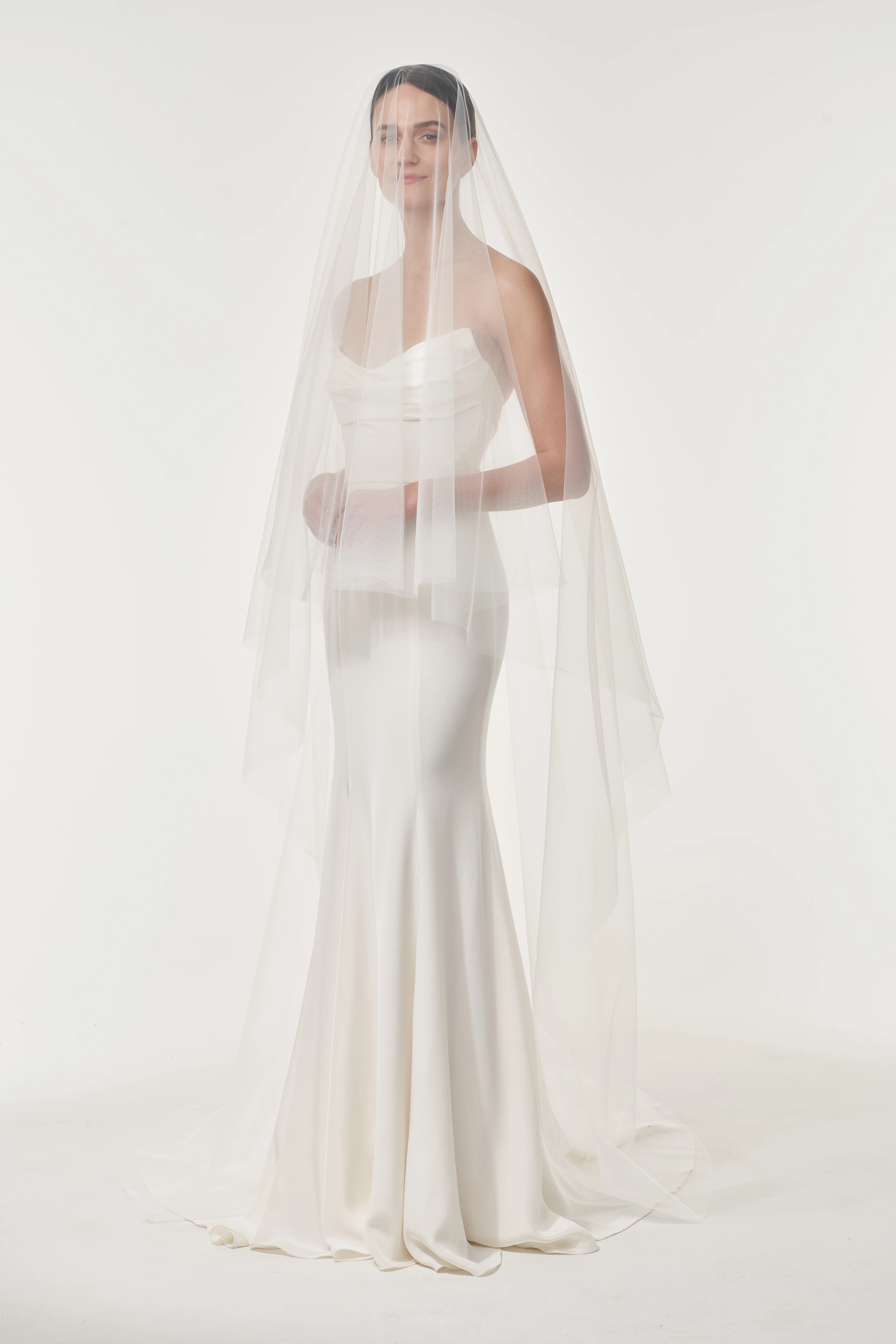 Signature Chapel Length Veil - Image 3