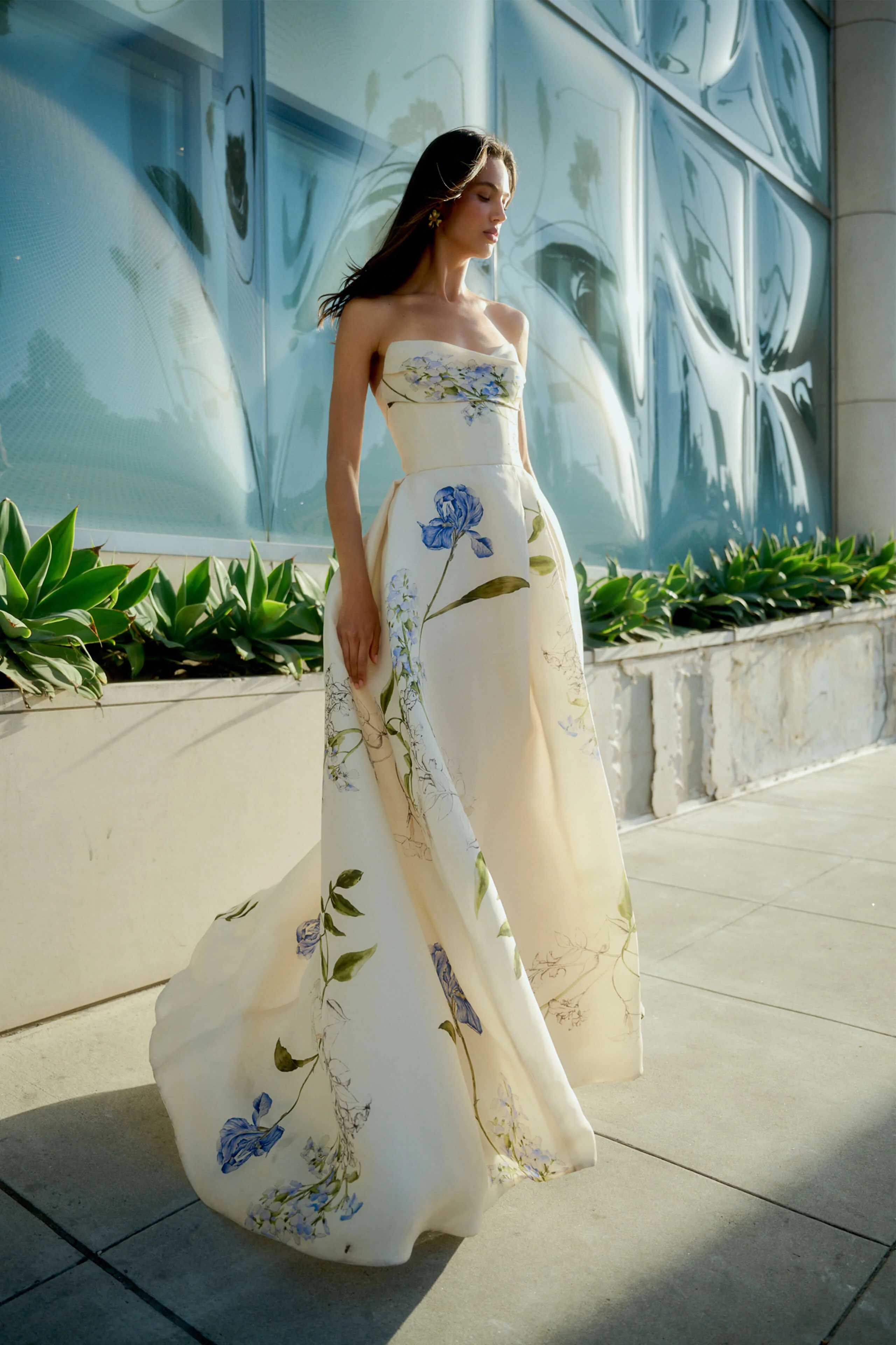 Iris Bouquet Gazar Ballgown - Image 2